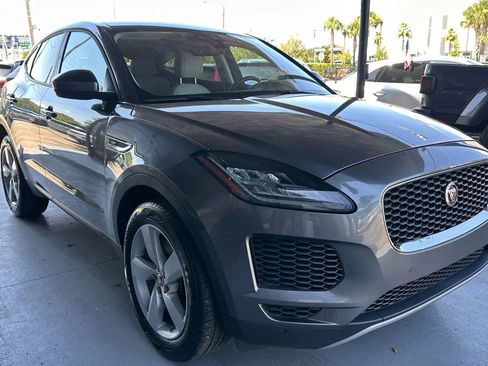 Used 2020 Jaguar E-PACE SE image 5