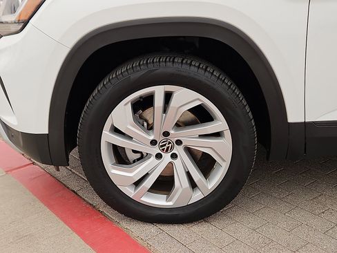 Used 2022 Volkswagen Atlas SE image 5