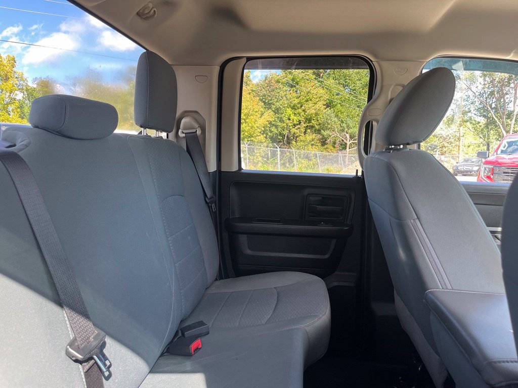 Used 2018 RAM 1500 ST w/ SXT Appearance Group AWD/4WD image 36