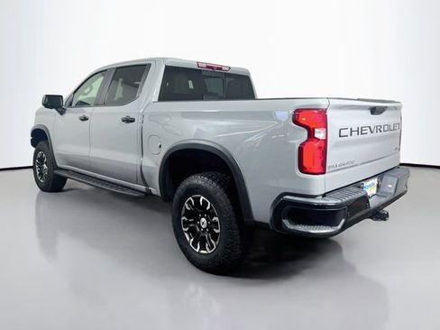 Used 2024 Chevrolet Silverado 1500 ZR2 AWD/4WD image 7