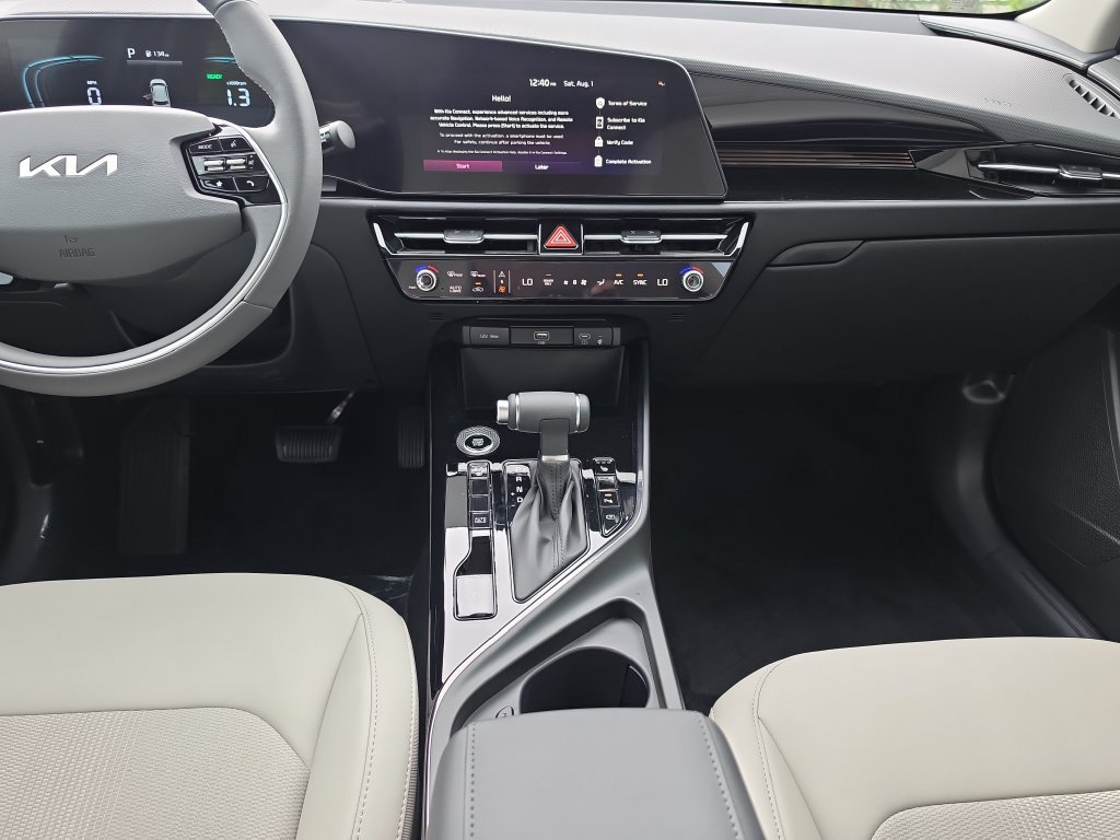 New 2026 Kia Niro EX FWD image 14