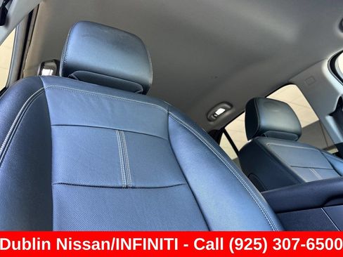 Used 2023 Chevrolet Equinox Premier AWD/4WD image 21