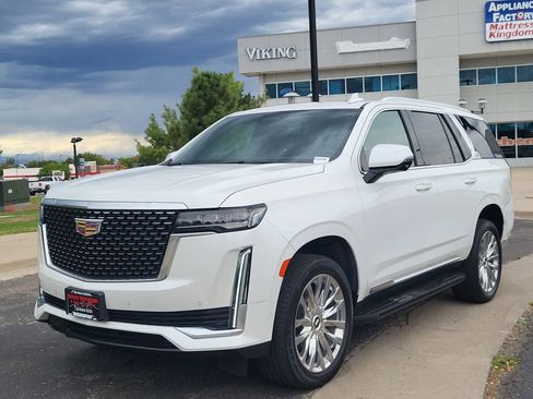Used 2021 Cadillac Escalade Premium Luxury AWD/4WD image 8