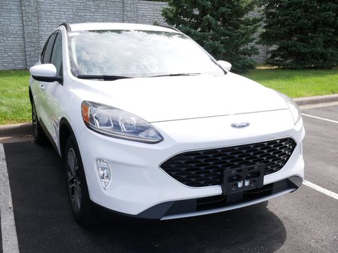 Used 2020 Ford Escape SEL AWD/4WD image 3