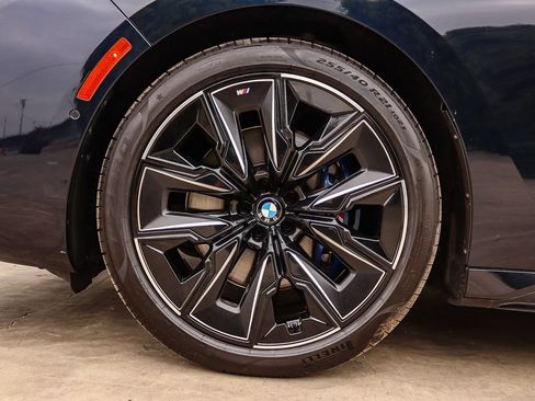 Used 2023 BMW 740i RWD image 14