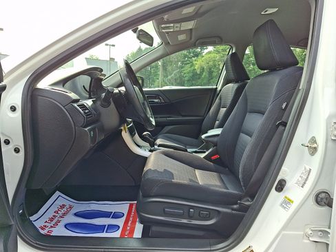 Used 2015 Honda Accord Sport image 14