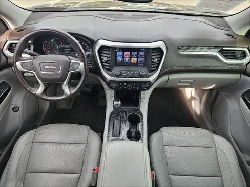 Used 2017 GMC Acadia SLT image 4