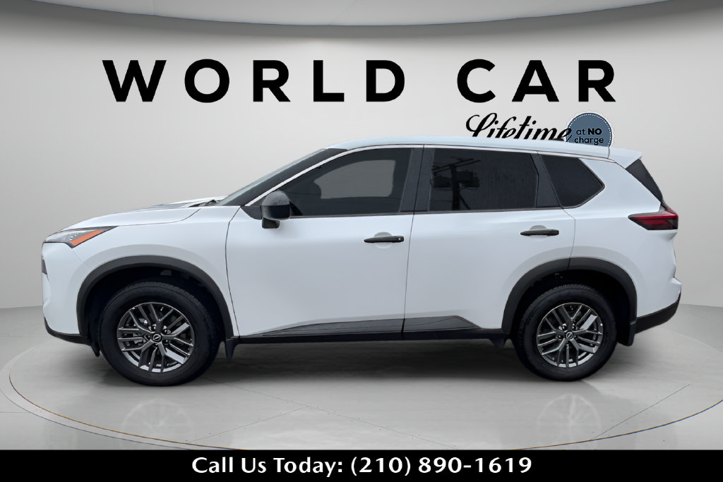 Used 2025 Nissan Rogue S FWD image 6