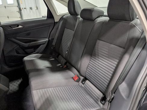 Used 2022 Volkswagen Jetta S image 15