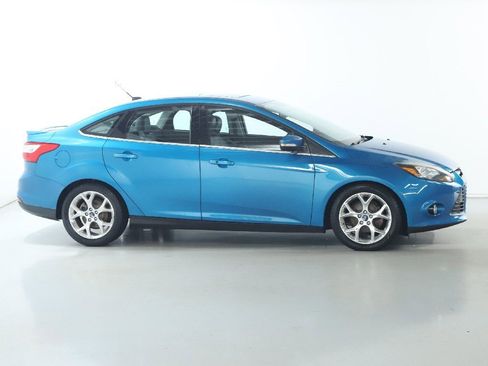 Used 2014 Ford Focus Titanium image 11