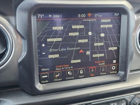 Used 2020 Jeep Gladiator Overland image 31