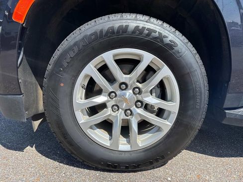 Used 2023 Chevrolet Tahoe LT RWD image 4