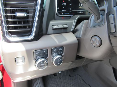 Used 2024 GMC Sierra 1500 Denali AWD/4WD image 20