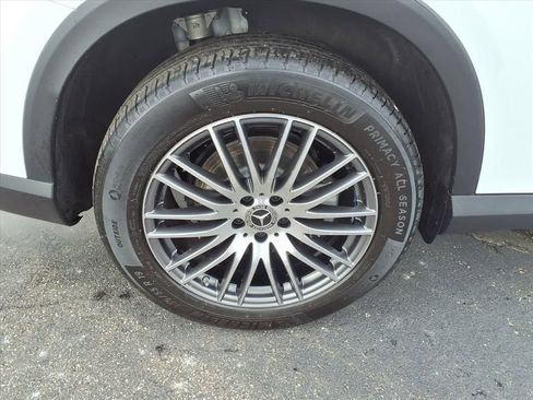 Used 2024 Mercedes-Benz GLC 300 4MATIC image 37