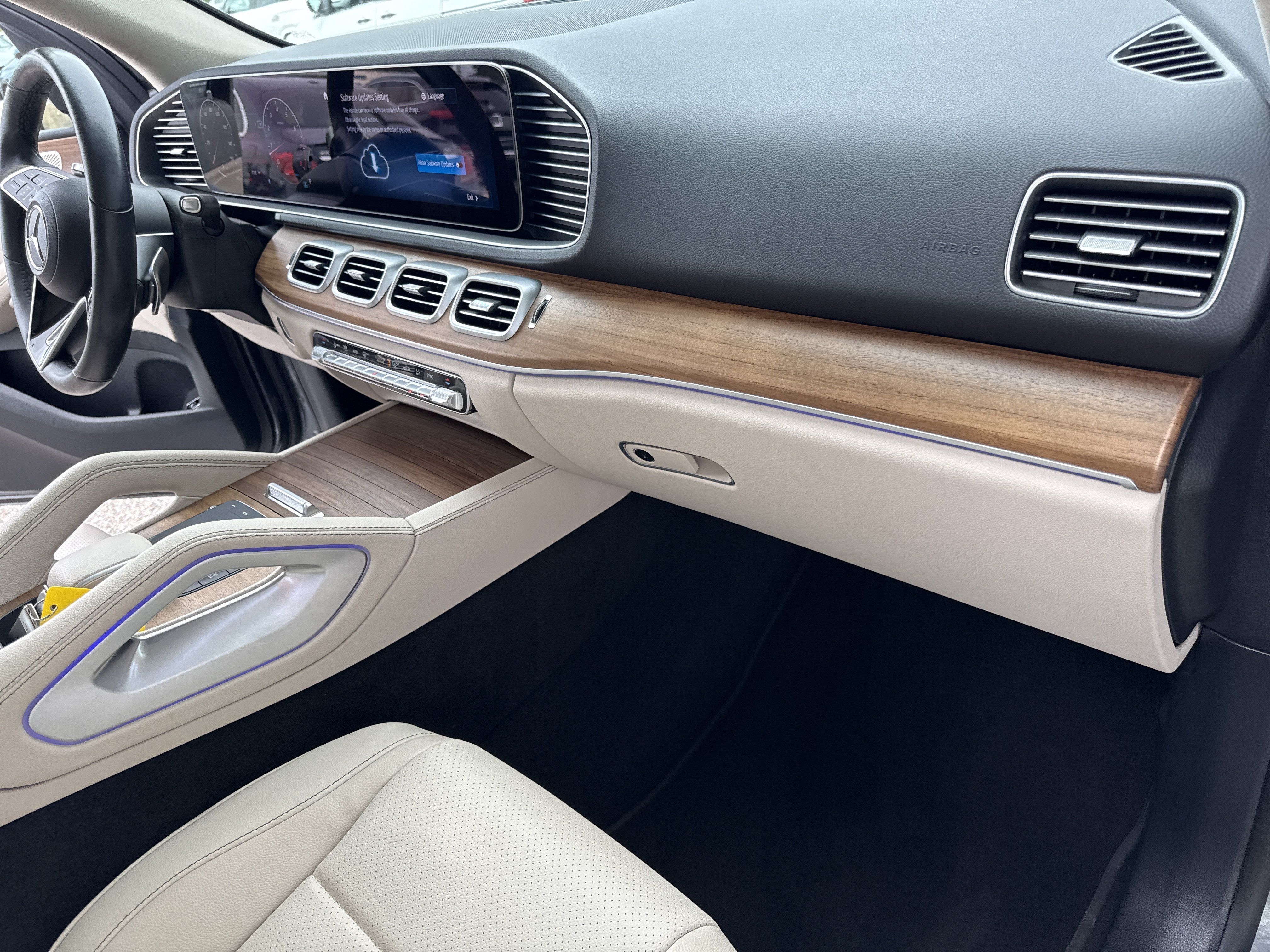 Used 2024 Mercedes-Benz GLE 350 4MATIC image 15