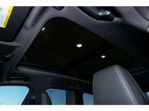 Used 2025 BMW X1 xDrive28i w/ Premium Package image 61