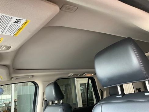 Used 2022 Ford Expedition XLT AWD/4WD image 6