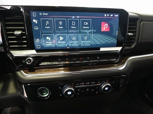 Used 2022 GMC Sierra 1500 Elevation w/ LPO, Elevation Black Package image 11