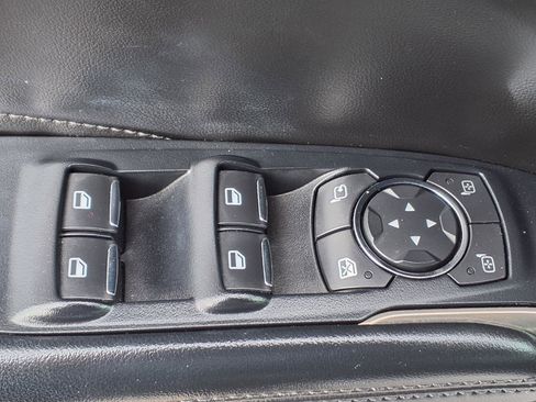 Used 2017 Lincoln MKC Reserve image 18