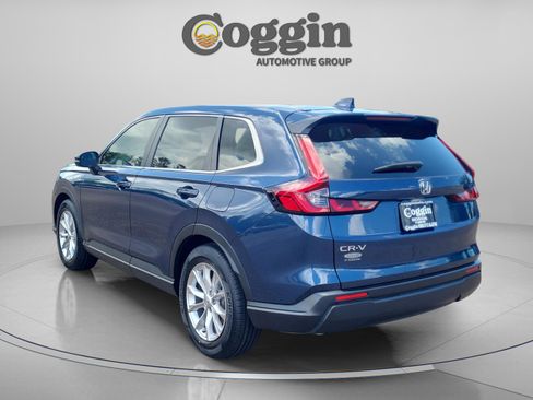 Used 2024 Honda CR-V EX image 3
