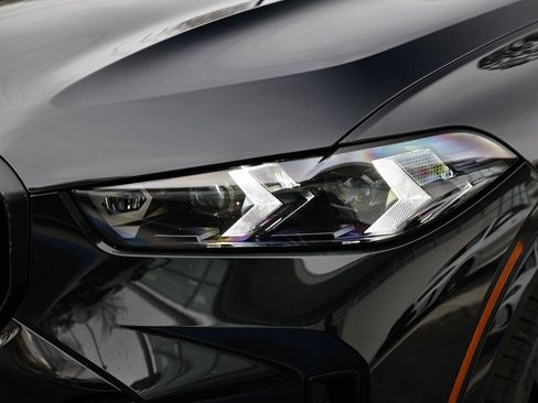 New 2026 BMW X5 xDrive40i w/ M Sport Package image 12