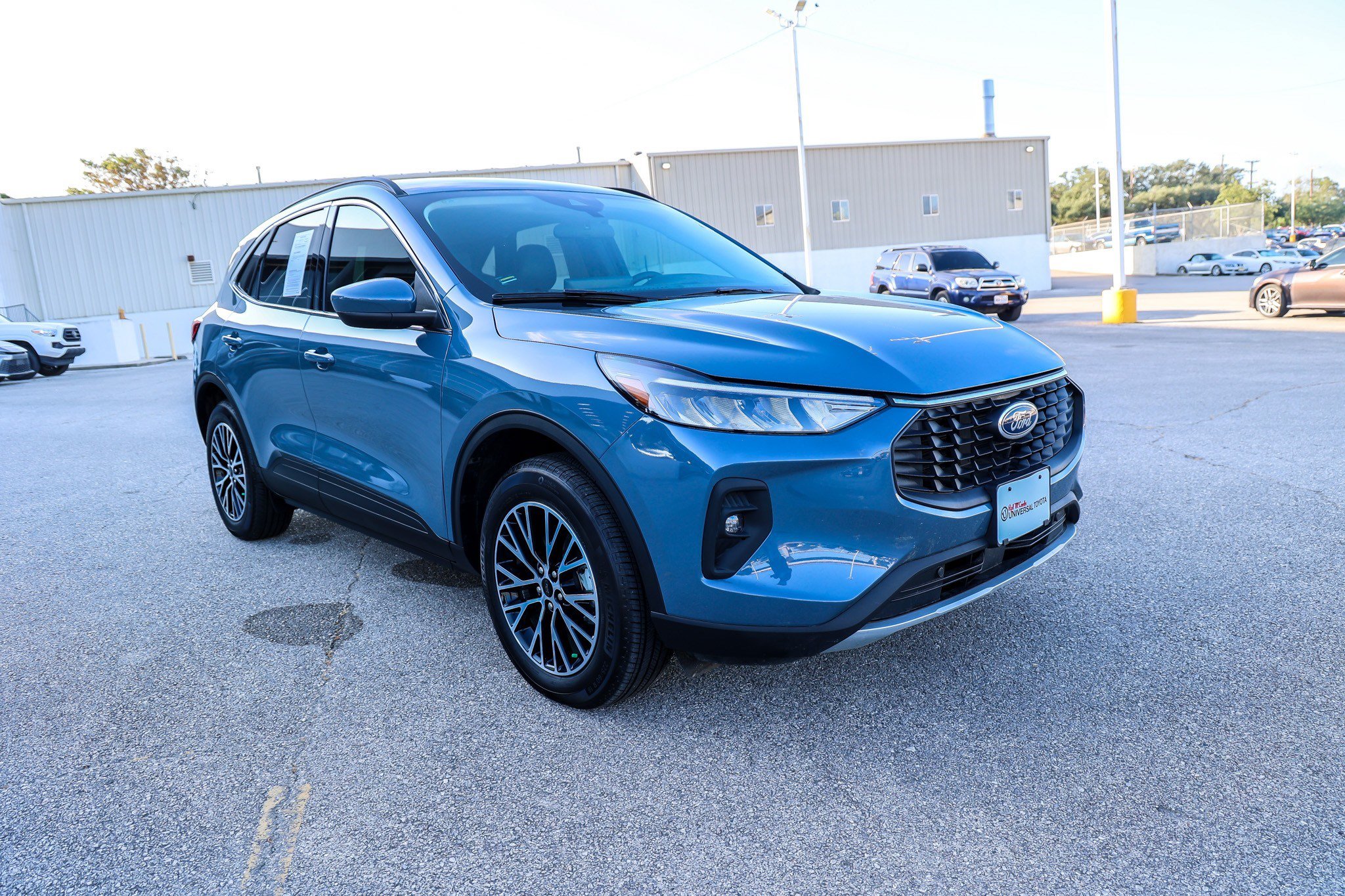 Used 2026 Ford Escape SE FWD image 5