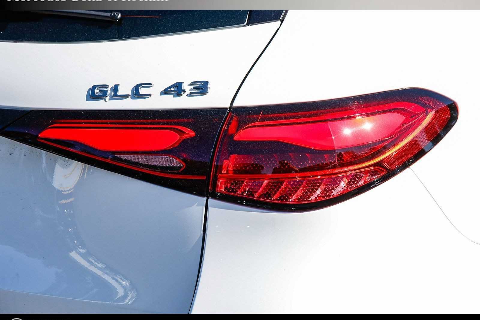 New 2026 Mercedes-Benz GLC 43 AMG 4MATIC image 9