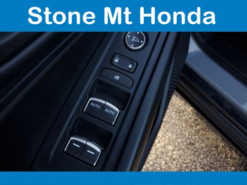 Used 2023 Honda Accord EX-L image 17