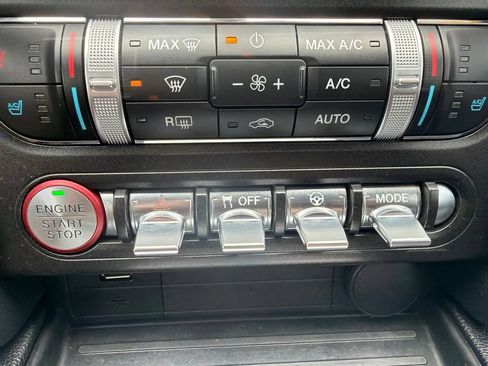 Used 2019 Ford Mustang GT Premium w/ Equipment Group 401A RWD image 29