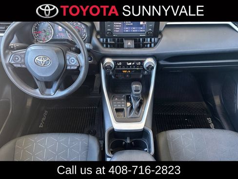 Used 2022 Toyota RAV4 XLE AWD/4WD image 5