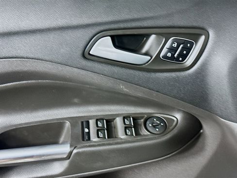 Used 2018 Ford Escape Titanium AWD/4WD image 15