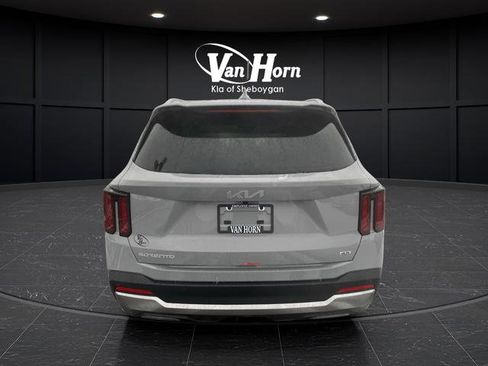 New 2026 Kia Sorento S image 13
