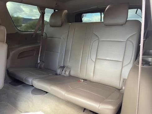 Used 2016 Chevrolet Suburban LT image 22