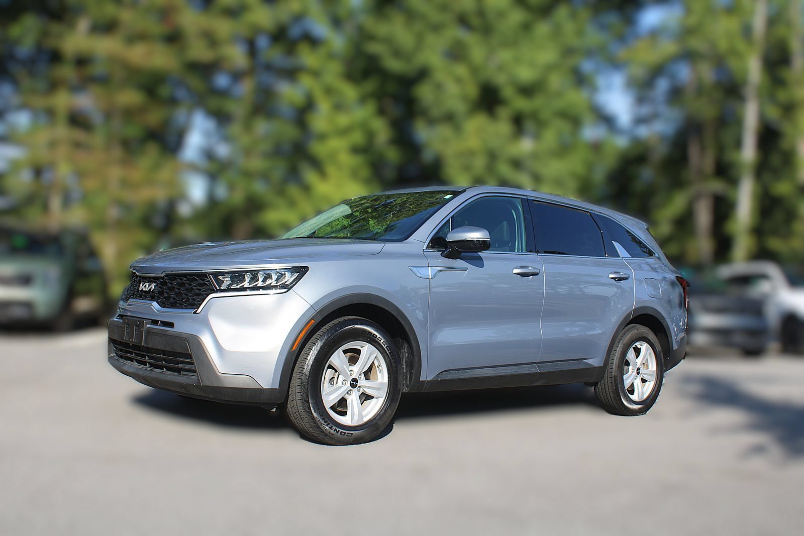 Certified 2023 Kia Sorento LX FWD image 3