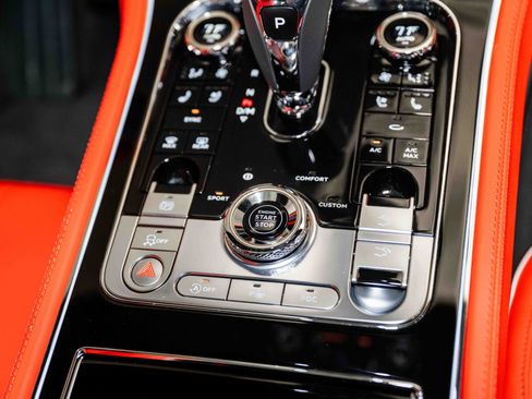 Used 2024 Bentley Continental GT V8 image 34