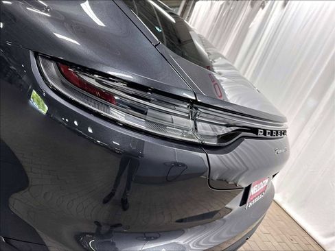 Used 2022 Porsche Panamera 4 Platinum Edition AWD/4WD image 33