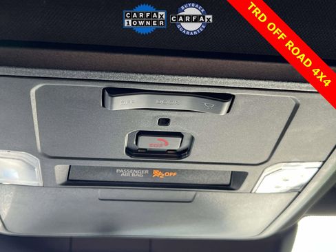 Used 2024 Toyota Tacoma TRD Off-Road image 32