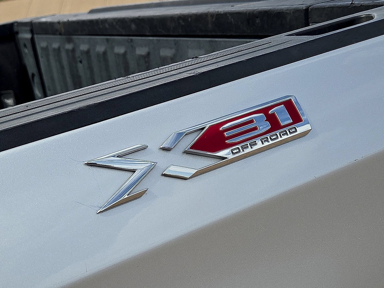 Used 2021 GMC Sierra 1500 SLT AWD/4WD image 12