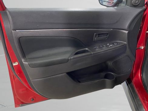 Used 2015 Mitsubishi Outlander Sport ES image 12