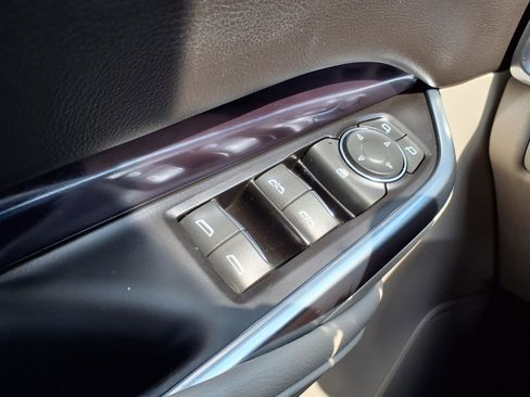 Used 2023 Cadillac XT4 Luxury FWD image 10