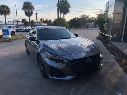 Used 2024 Nissan Altima 2.5 SR