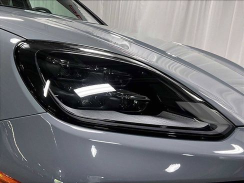 New 2026 Porsche Cayenne image 12