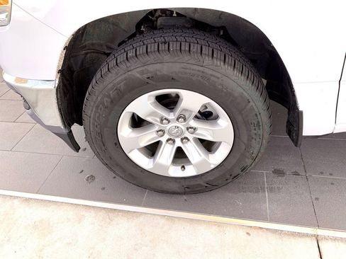 Used 2024 RAM 1500 Laramie image 10