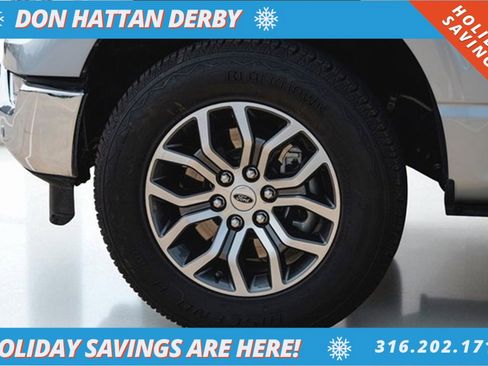 Used 2022 Ford F150 Lariat w/ Trailer Tow Package image 46