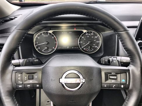 Certified 2025 Nissan Rogue SV w/ SV Premium Package image 14