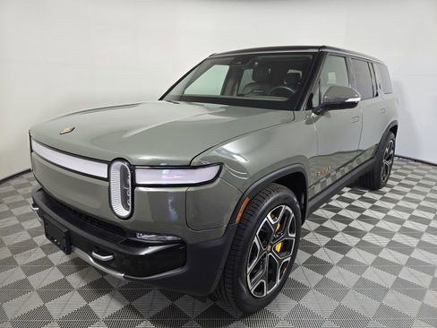 Used 2022 Rivian R1S Launch Edition image 1