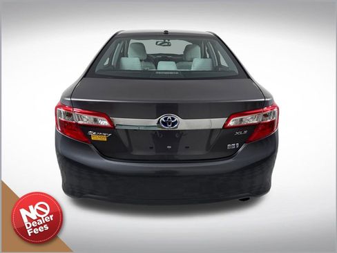 Used 2014 Toyota Camry XLE FWD image 5