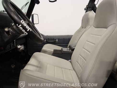 Used 1991 Jeep Wrangler 4x4 image 4