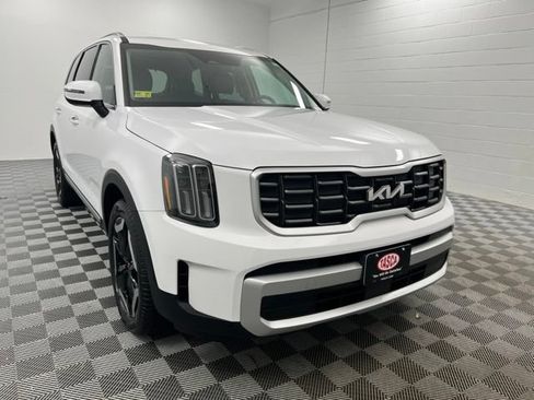 Used 2024 Kia Telluride S w/ S Sunroof Package AWD/4WD image 1