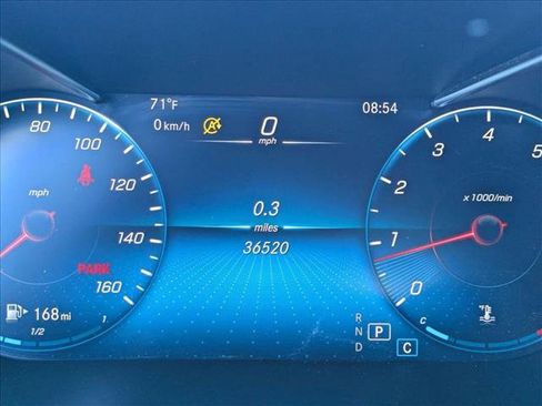 Used 2022 Mercedes-Benz GLC 300 4MATIC image 9